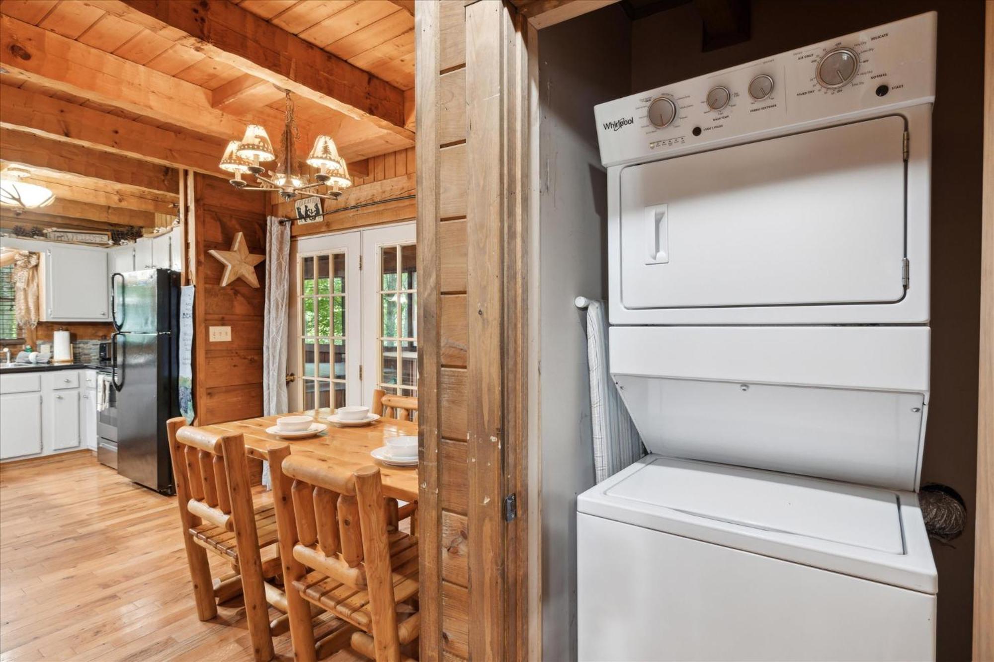 A Charming Cabin, Pool, Firepit, Hot Tub-Jacuzzi Гатлинбург Экстерьер фото