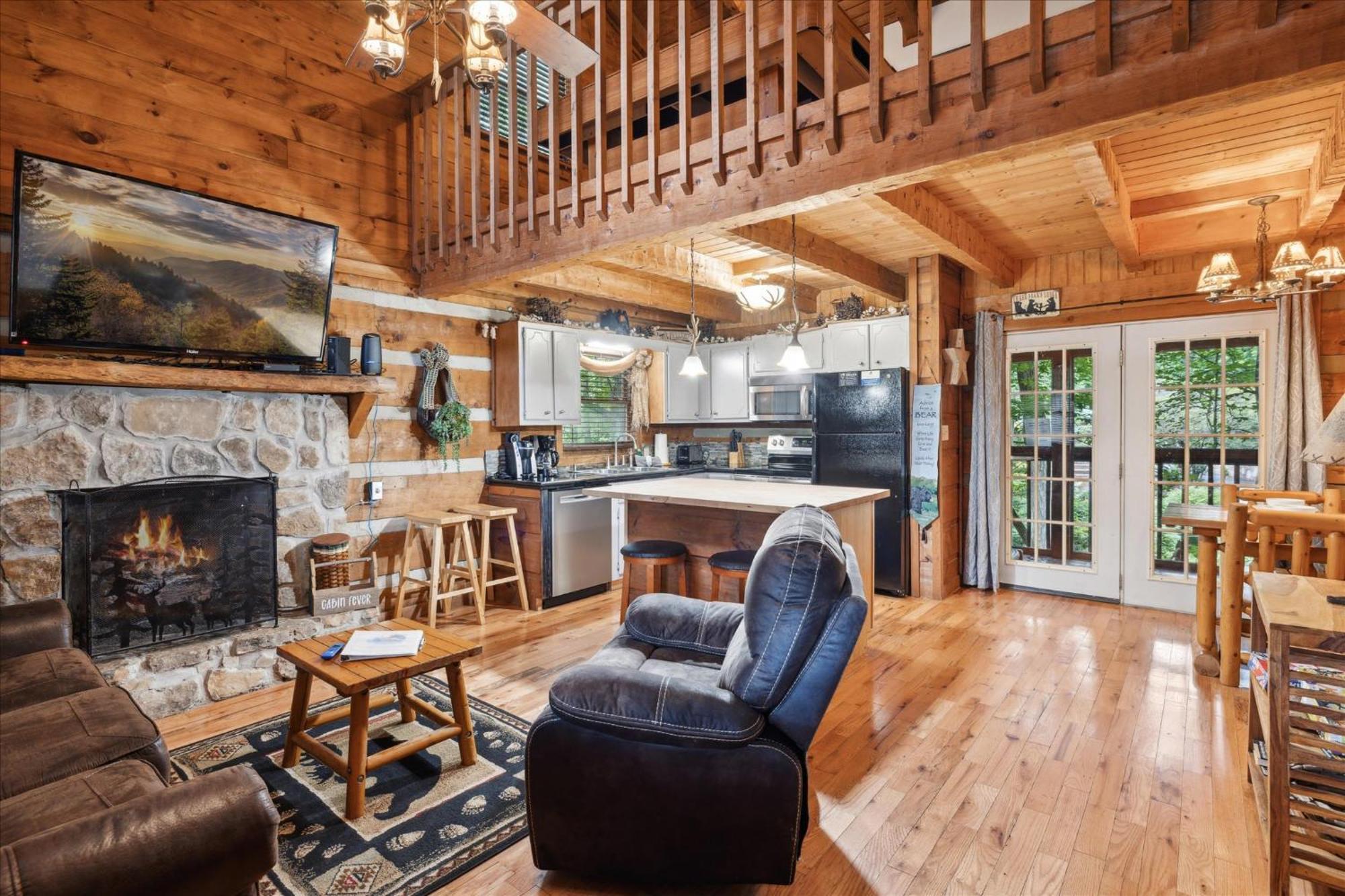 A Charming Cabin, Pool, Firepit, Hot Tub-Jacuzzi Гатлинбург Экстерьер фото