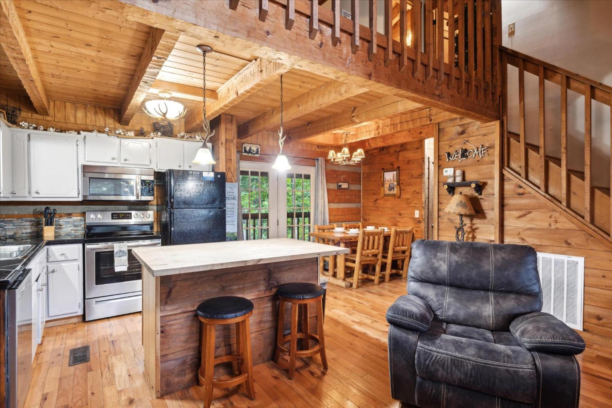 A Charming Cabin, Pool, Firepit, Hot Tub-Jacuzzi Гатлинбург Экстерьер фото
