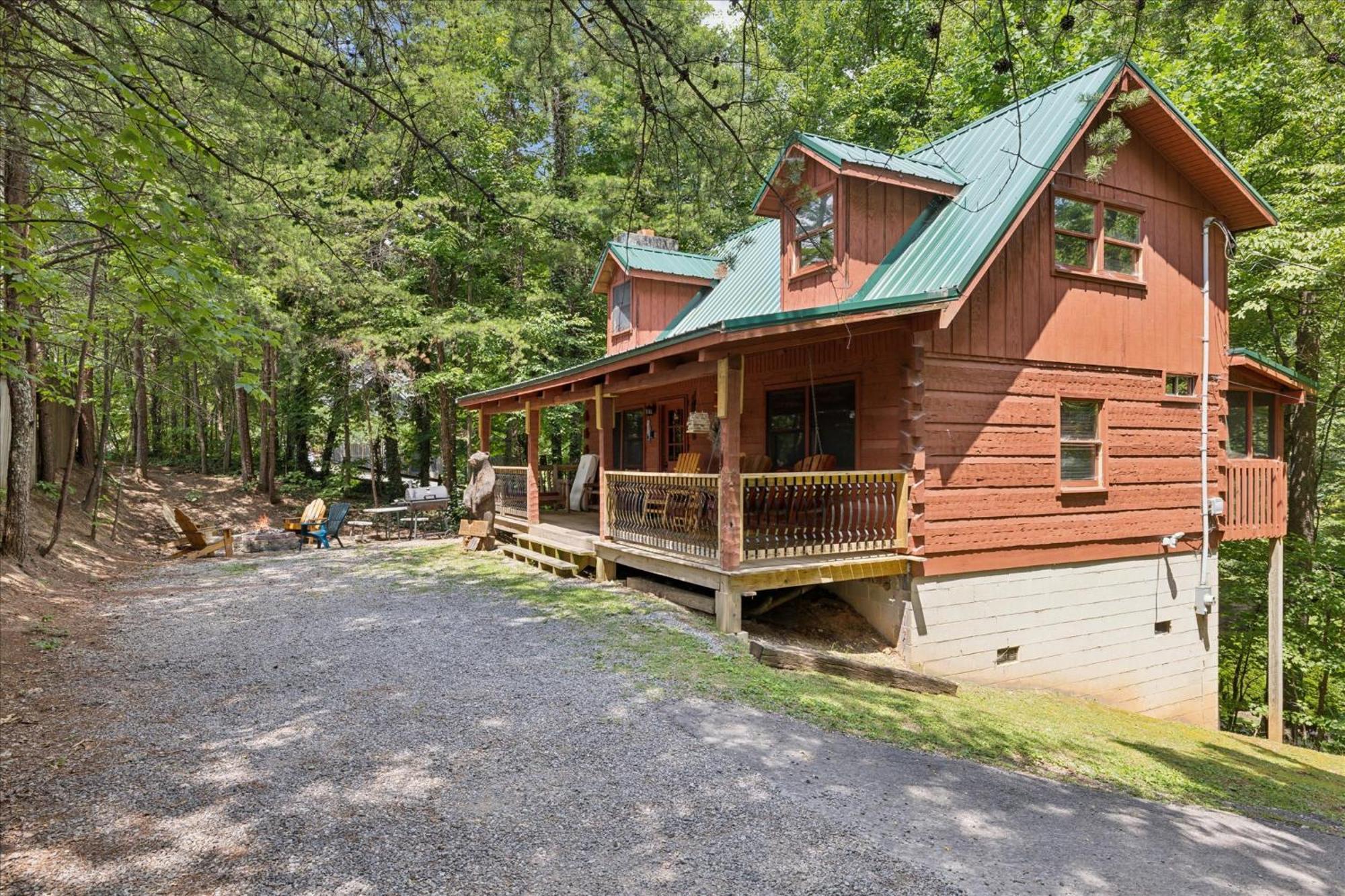 A Charming Cabin, Pool, Firepit, Hot Tub-Jacuzzi Гатлинбург Экстерьер фото